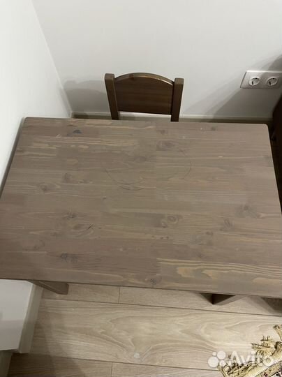 Столик и стульчик IKEA
