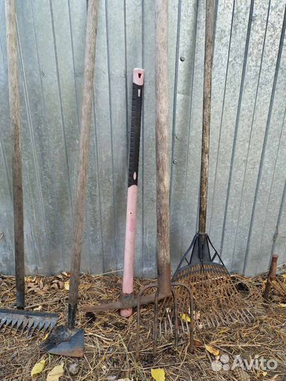 Вилы, лопаты, грабли