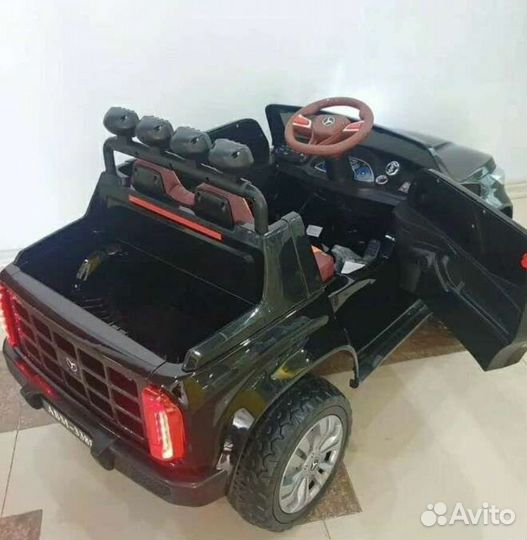 Детский электромобиль mercedes