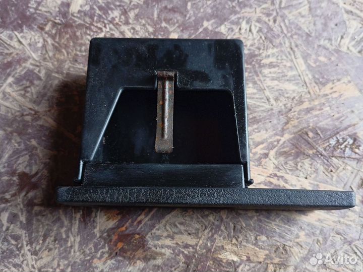 Пепельница передняя для Volkswagen Golf 2