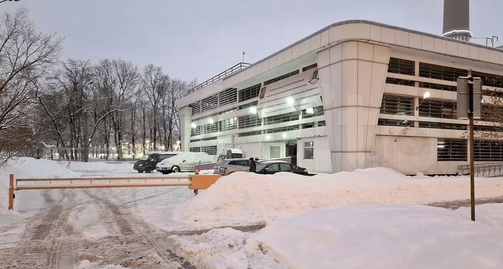 Машиноместо, 16 м²