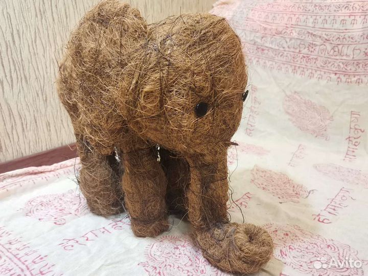 Кашпо слон из натурального материала