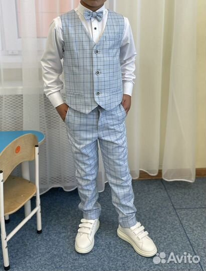 Костюм прокат на выпускной для мальчика 122, 128