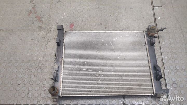 Радиатор охлаждения двигателя Dacia Logan, 2014