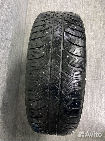 Bridgestone Ice Cruiser 7000 215/60 R17