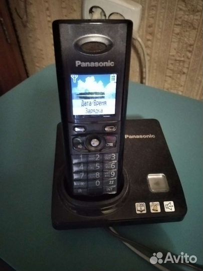 Стационарные и радио 3 телефона