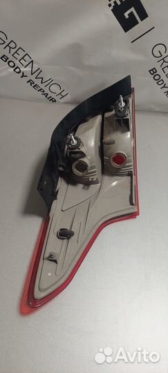 Фонарь задний правый Ford Focus BM5113404C