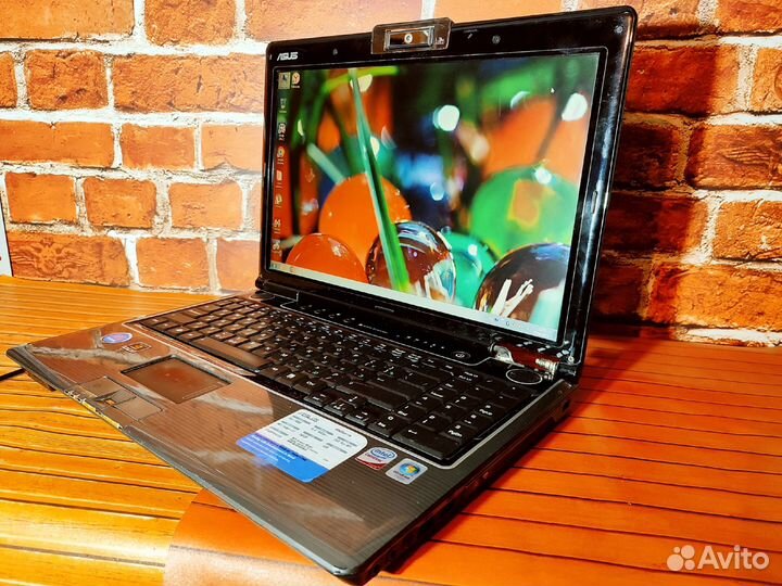 Asus M50S - 2X2.40 Ghz \ 2 Озу \ 512 Видео\250 HDD