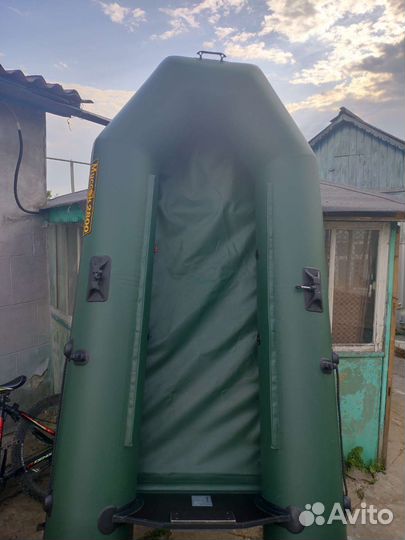 Лодка Муссoн