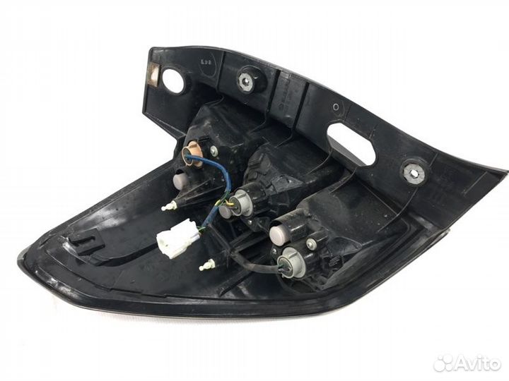 Стоп-сигнал правый Subaru Forester SH5 EJ204 2008