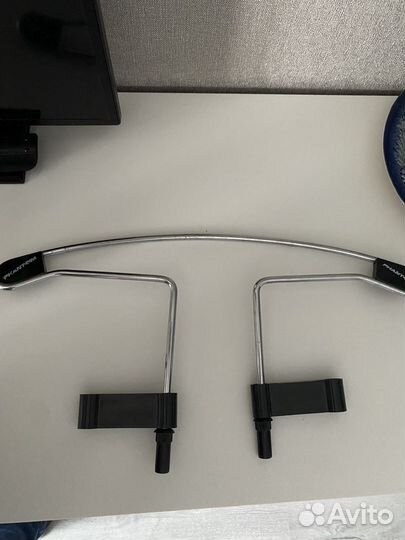 Вешалка для одежды автомобильная