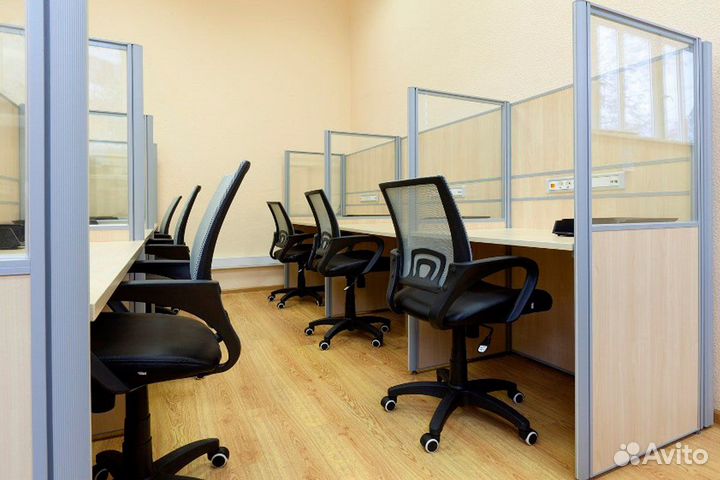 Юридический адрес от собственника + рабочее место