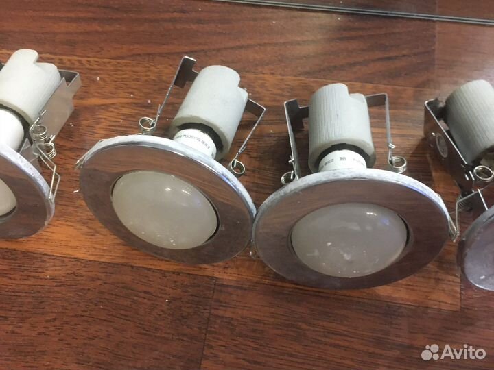 Светильник потолочный точечный