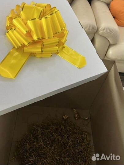 Коробка сюрприз с воздушными шарами