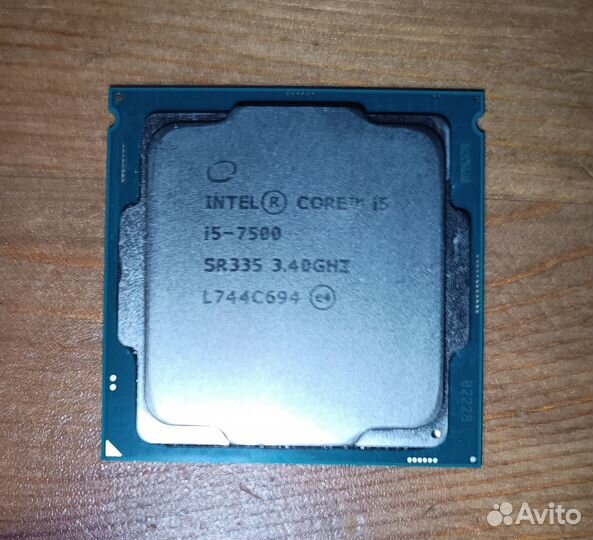 Процессор Intel Core i5-7500 + кулер Intel E41759
