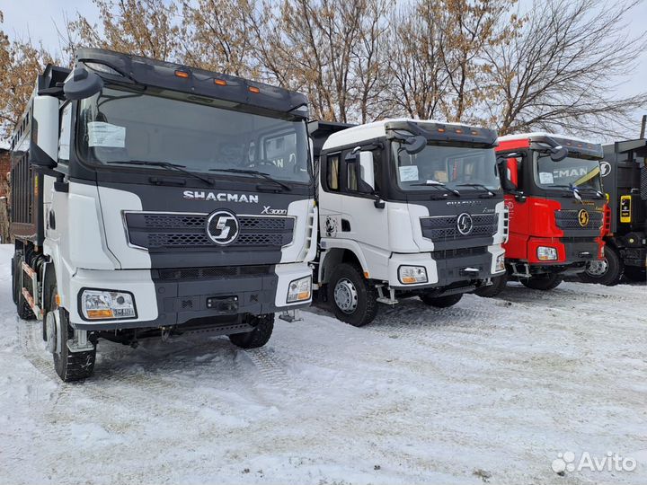 Водитель самосвала