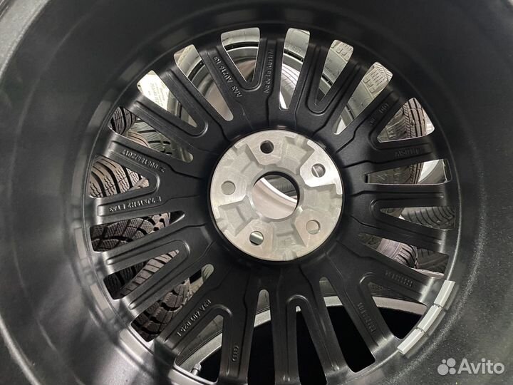 Оригинальные колеса на Audi Q3 8F R19