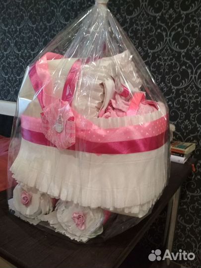 Коляска из подгузников на выписку