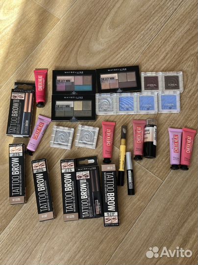 Косметика, тени, карандаши для глаз и бровей