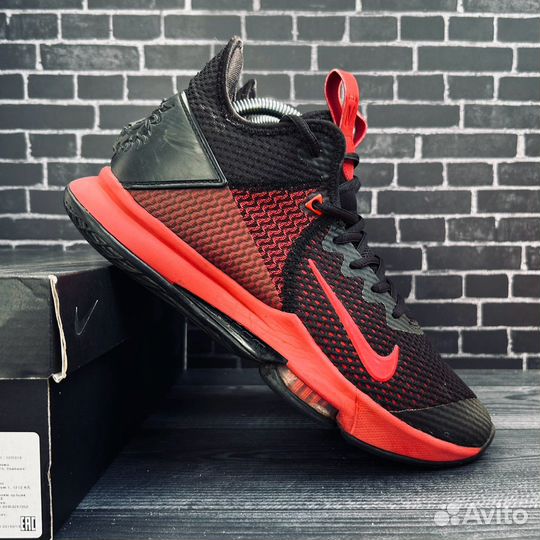 Кроссовки Nike Lebron Witness IV