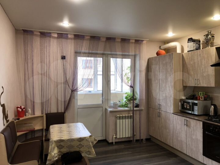 3-к. квартира, 87,8 м², 1/3 эт.