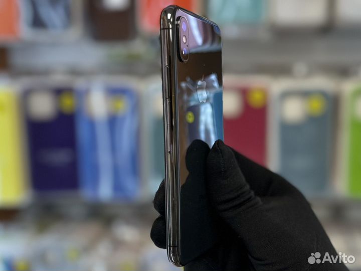 iPhone X, 64 ГБ