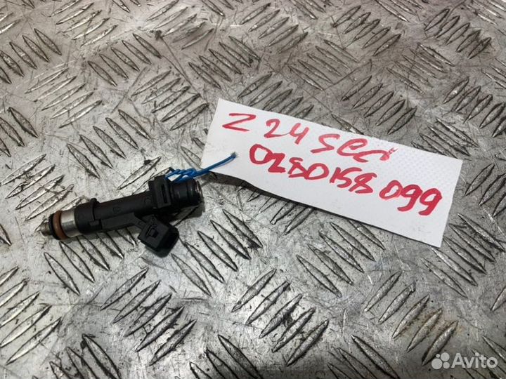 Форсунка топливная Chevrolet Captiva Z24SED