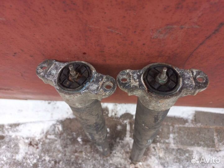 Стойки задние Форд Фокус 3