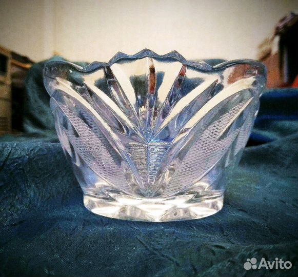 Вазочка хрустальная