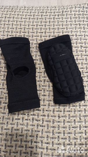 Наколенники для волейбола