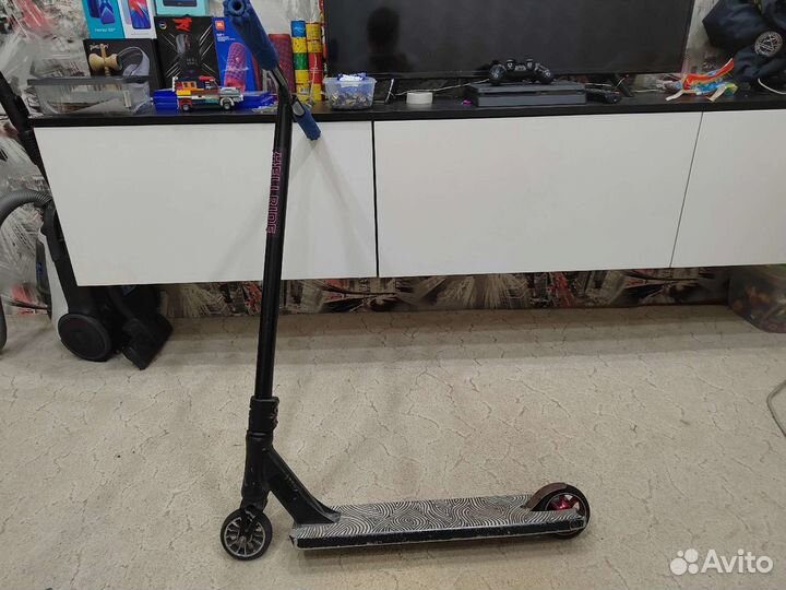 Продам трюковой самокат fox pro