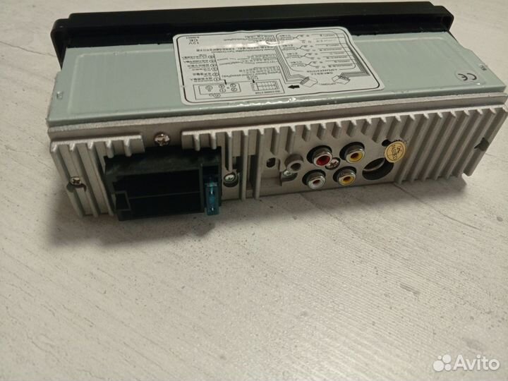 Автомагнитола 1din с экраном