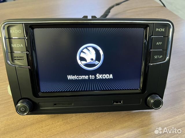Магнитола RCD 360 PRO carplay androidauto skoda купить в Санкт ...