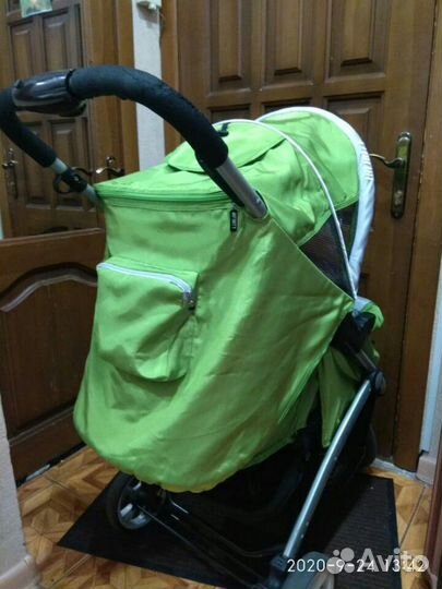 Коляска прогулочная