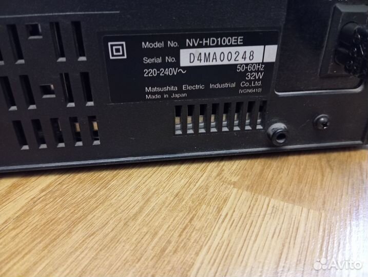 Видеомагнитофон Panasonic NV-HD100 Hi Fi Stereo