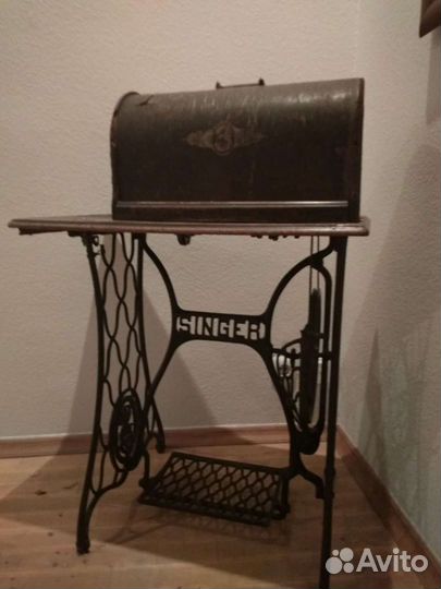 Швейная машина Singer