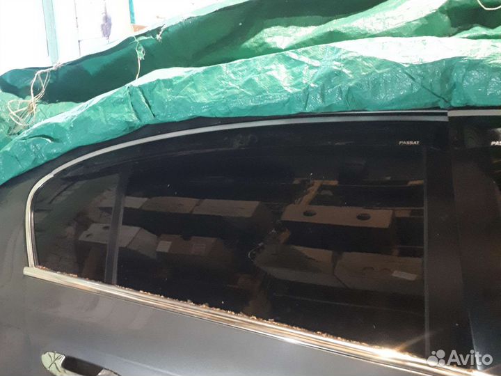Задняя правая дверь фольксваген пассат б6