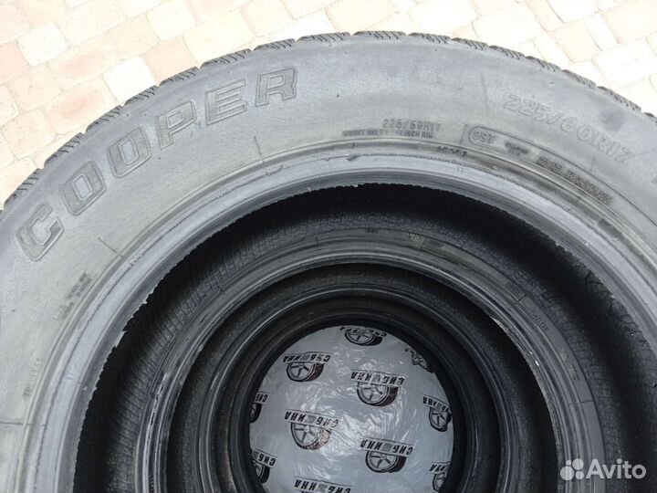 Cooper Weather-Master S/T 2 225/60 R17