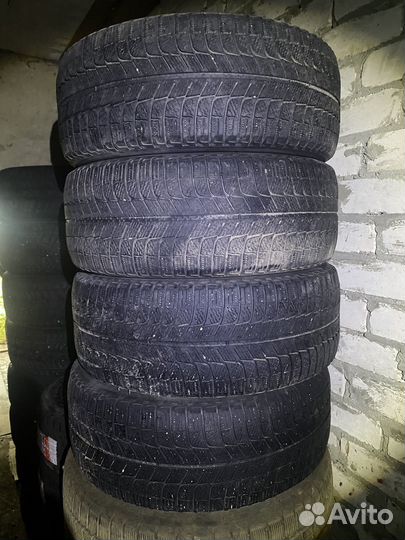 Michelin X-Ice 215/50 R17