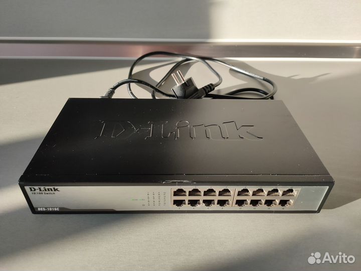 Коммутатор D-Link DES1016C