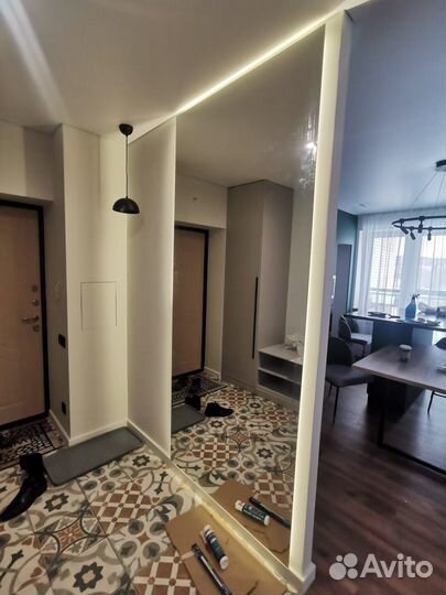 Зеркало с боковой подсветкой