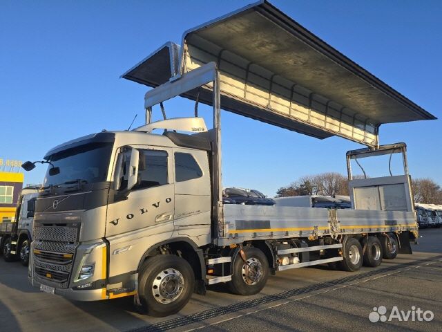 Промтоварный фургон Volvo F-Series, 2022