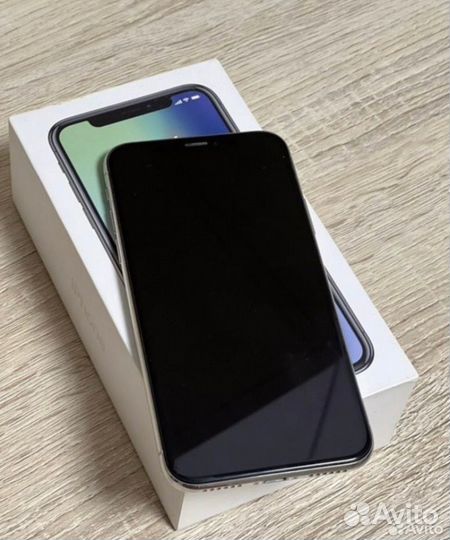 Продам iPhone X