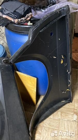 Крыло правое на ваз 2104