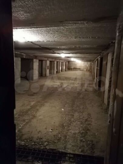 Машиноместо, 18 м²