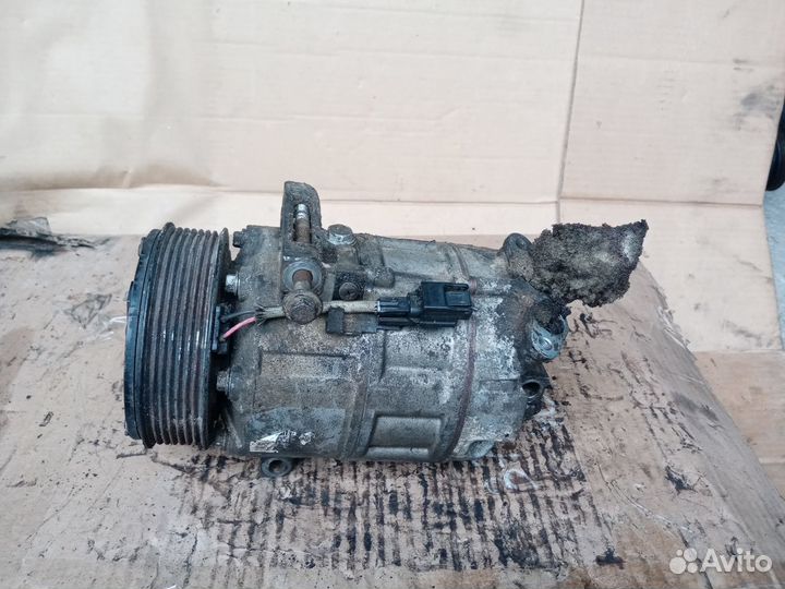 Компрессор кондиционера опель виваро vivaro 2,0DCI