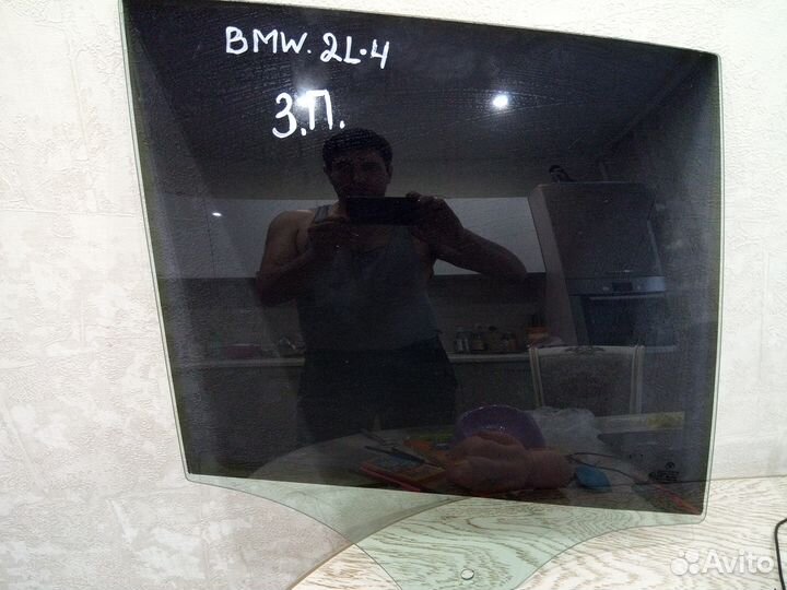 Стекло заднее правое BMW X3 2004-2010