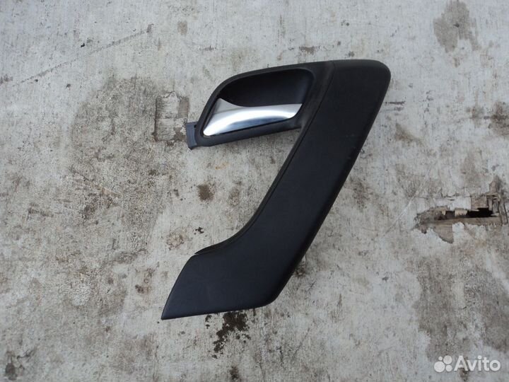 Ручка задней левой двери салонная VW Polo Sedan