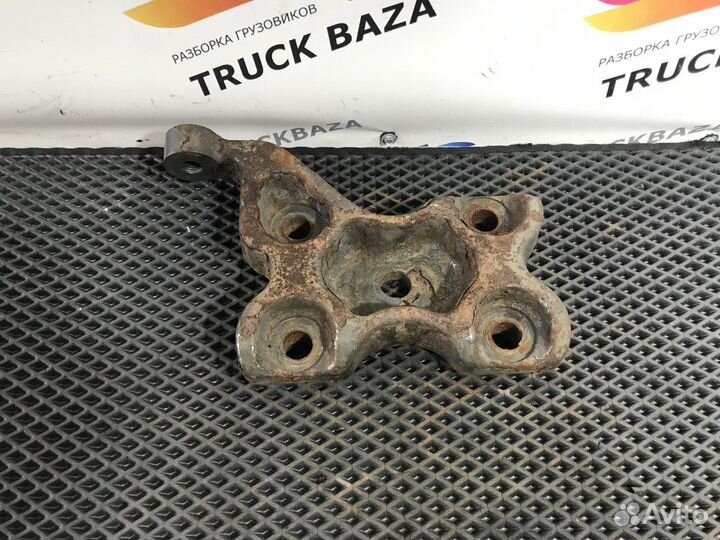 Кронштейн амортизатора заднего левый