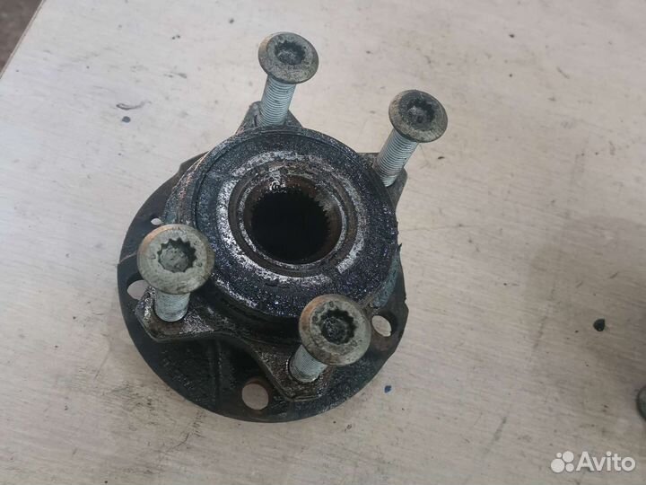 Передняя ступица Audi A6 C6